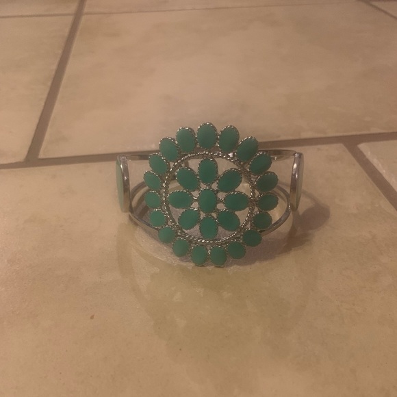 Vintage turquoise and silver cuff bracelet - Picture 3 of 6